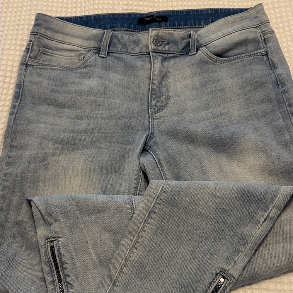 White House Black Market Light Wash Skinny Jeans